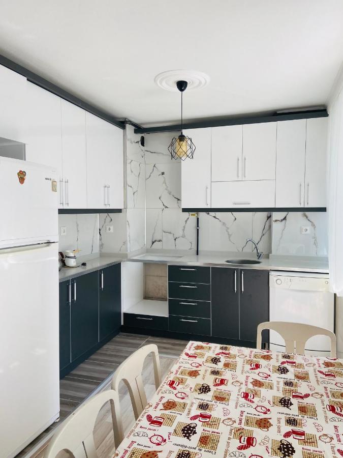 Near Isiklar Street, Close To Kaleici Daire Antalya