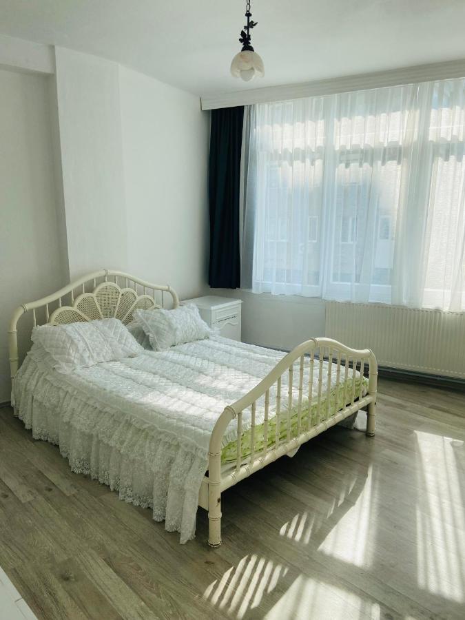 Daire Near Isiklar Street, Close To Kaleici Antalya